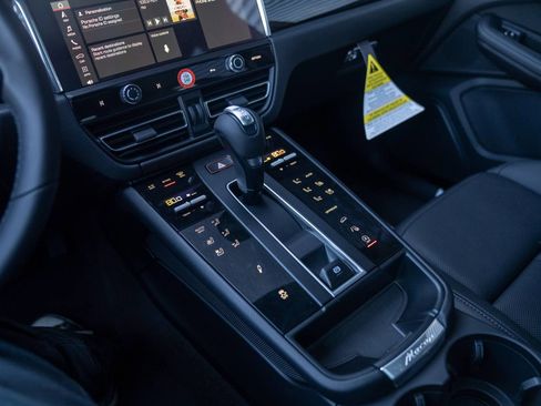 New 2026 Porsche Macan Turbo AWD/4WD image 21