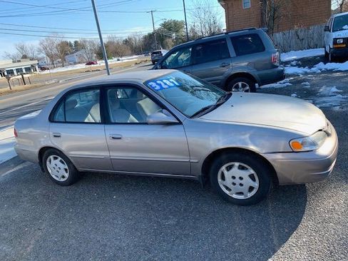 Used 1999 Toyota Corolla LE image 11