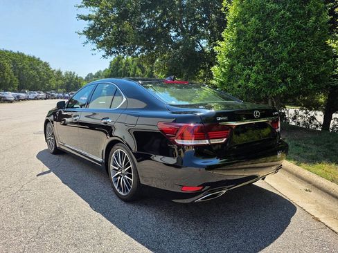 Used 2015 Lexus LS 460 AWD w/ F Sport Package image 3
