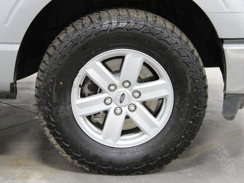 Used 2022 Ford F150 XL w/ Trailer Tow Package image 12