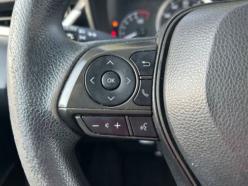 Used 2022 Toyota Corolla LE FWD image 18
