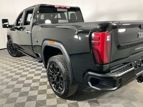 Used 2025 GMC Sierra 2500 Denali Ultimate image 38