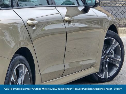 Used 2021 Kia K5 EX w/ EX Premium Package FWD image 21