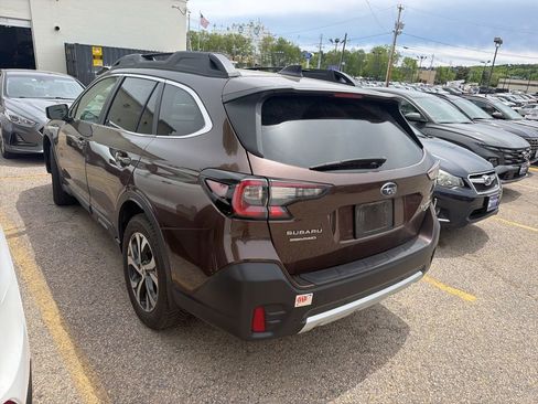 Used 2021 Subaru Outback Limited XT AWD/4WD image 2