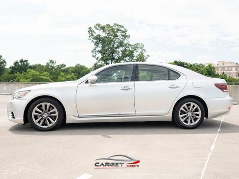 Used 2014 Lexus LS 460 AWD w/ Comfort Package image 4