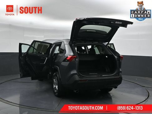 Used 2022 Toyota RAV4 XLE w/ Convenience Package AWD/4WD image 54