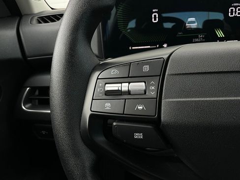 Used 2025 Kia K4 LXS image 34