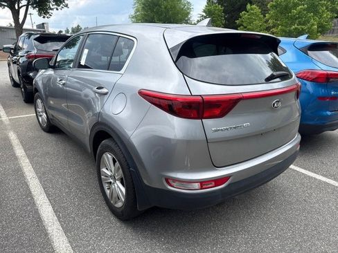 Used 2019 Kia Sportage LX FWD image 3