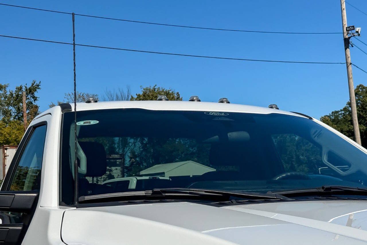 Used 2024 Ford F250 XLT w/ FX4 Off-Road Package AWD/4WD image 9