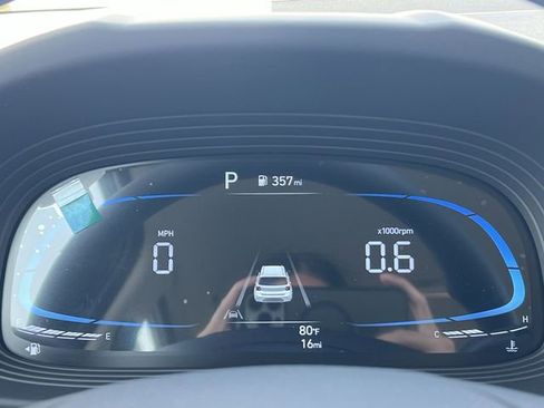New 2026 Hyundai Venue SE FWD image 17
