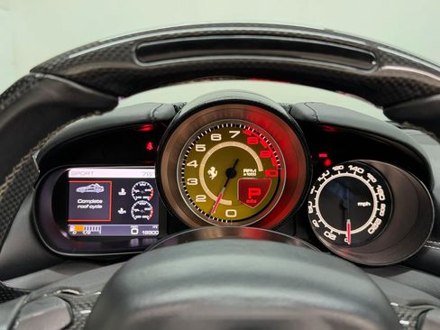 Used 2015 Ferrari California T RWD image 36