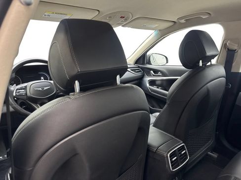 Used 2025 Genesis G70 2.5T RWD image 35