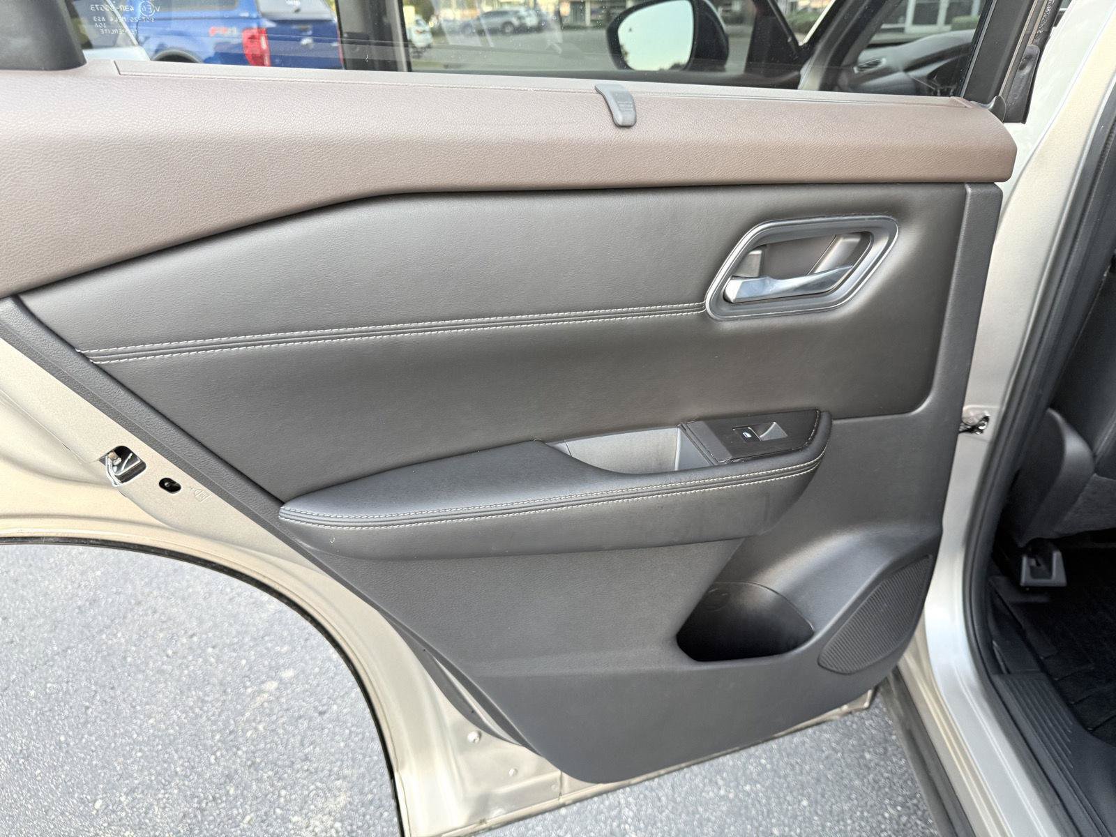 Used 2021 Nissan Rogue SL w/ Premium Package AWD/4WD image 30
