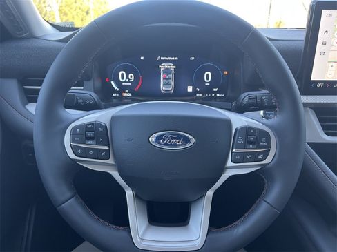 New 2026 Ford Explorer Active image 9