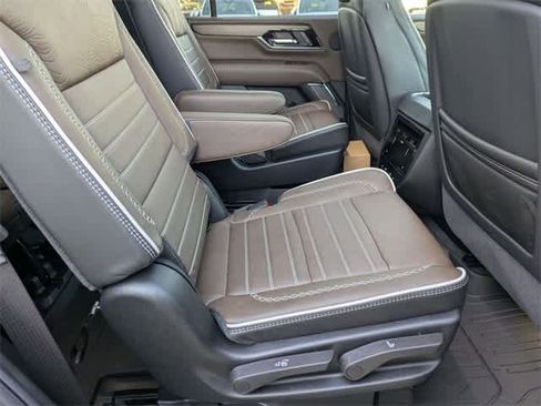 Used 2026 GMC Yukon Denali Ultimate w/ LPO, Floor Liner Package image 23