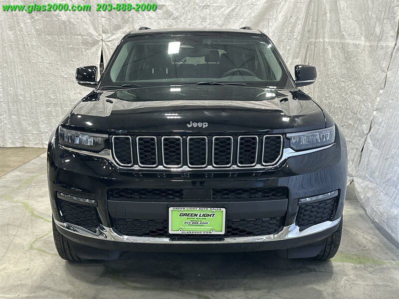 Used 2023 Jeep Grand Cherokee L Limited AWD/4WD image 19