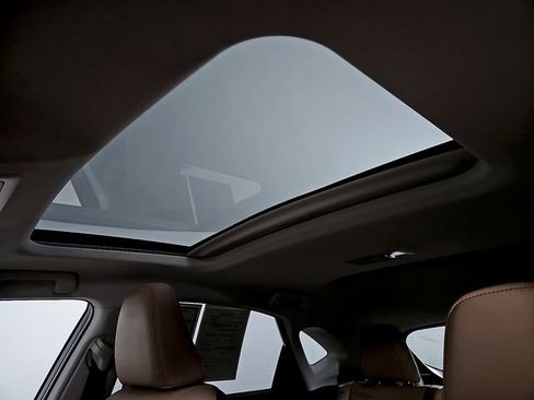 Used 2017 Lexus NX 300h AWD image 14