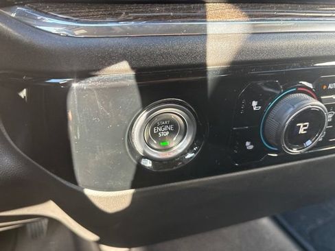 Used 2023 Chevrolet Silverado 1500 LT AWD/4WD image 19