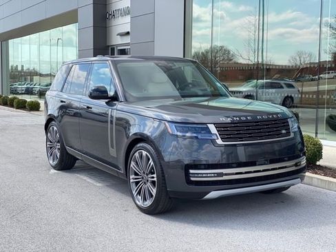 Used 2025 Land Rover Range Rover SE AWD/4WD image 6