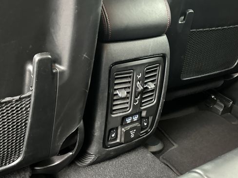 Used 2024 Dodge Durango GT image 14