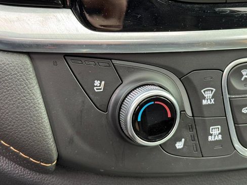 Used 2019 Chevrolet Traverse Premier w/ Driver Confidence II Package image 22