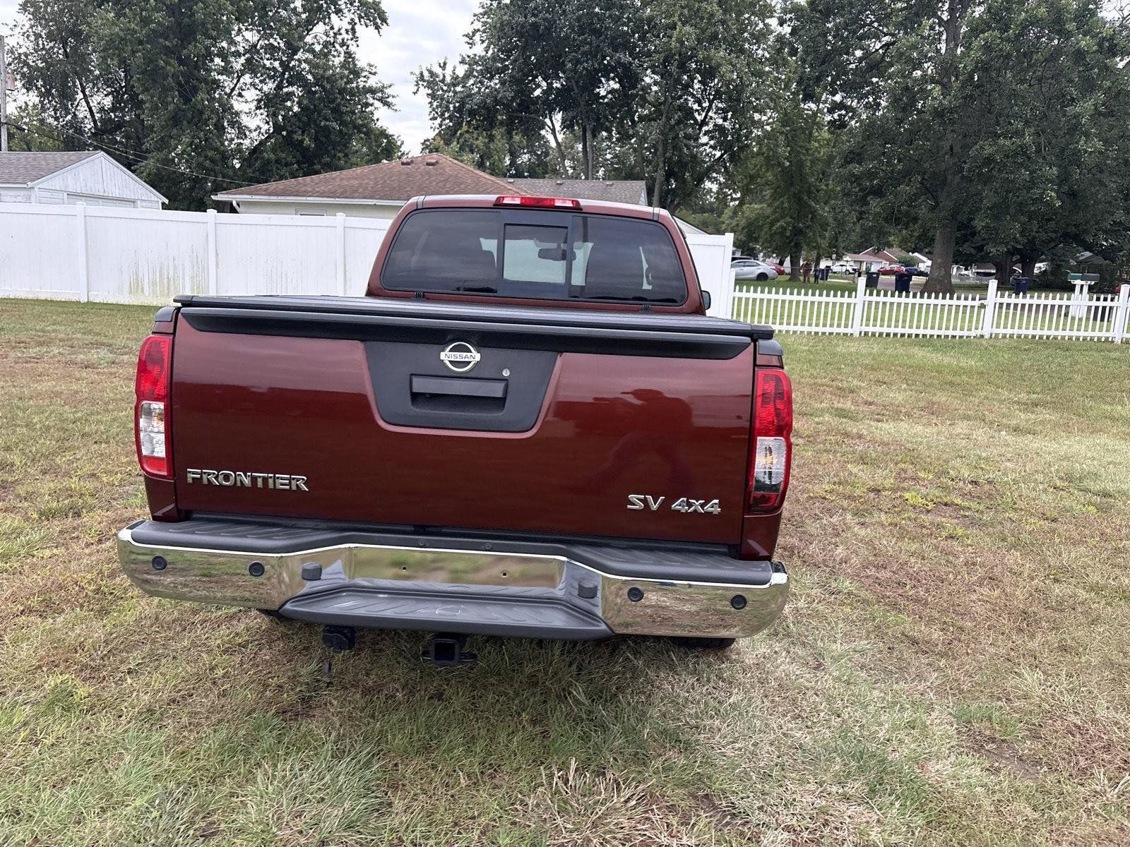 Used 2016 Nissan Frontier SV AWD/4WD image 6