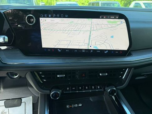 Used 2025 Chevrolet Tahoe LT AWD/4WD image 6