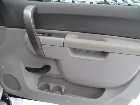 Used 2013 Chevrolet Silverado 3500 W/T image 31