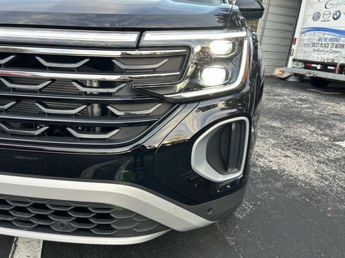 New 2026 Volkswagen Atlas Peak Edition AWD/4WD image 9
