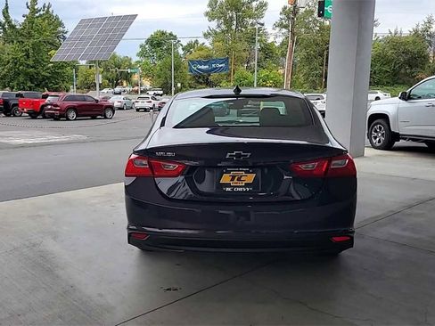 New 2025 Chevrolet Malibu LS image 8