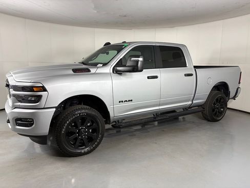 Used 2026 RAM 2500 Big Horn AWD/4WD image 5