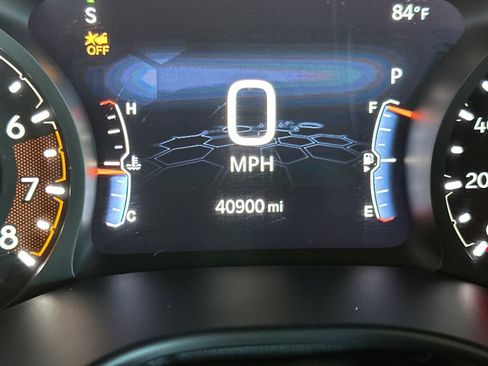 Used 2025 Jeep Compass Trailhawk AWD/4WD image 28