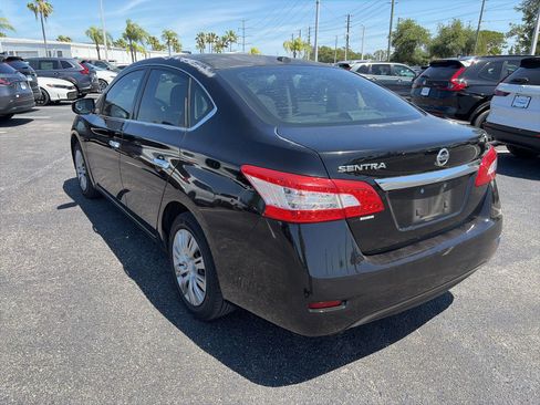 Used 2015 Nissan Sentra SV image 5