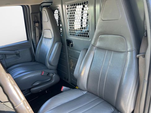 Used 2022 Chevrolet Express 2500 Extended w/ Driver Convenience Package image 12