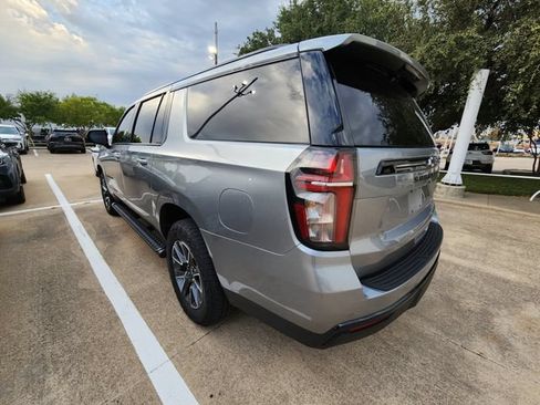 Used 2023 Chevrolet Suburban Z71 w/ Luxury Package AWD/4WD image 6