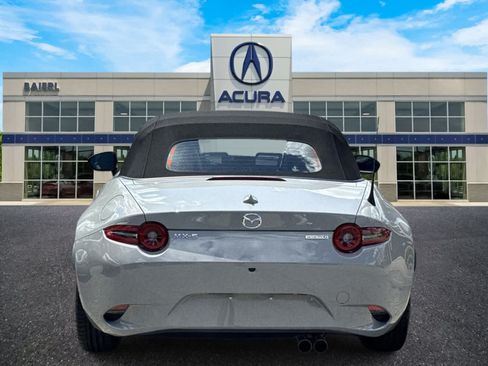 Used 2024 MAZDA MX-5 Miata Grand Touring w/ Weather Package RWD image 4