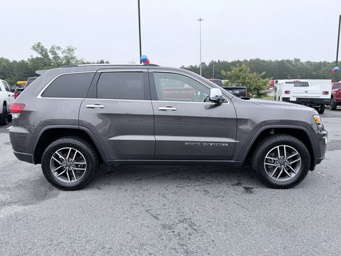 Used 2020 Jeep Grand Cherokee Limited w/ Luxury Group II RWD image 4