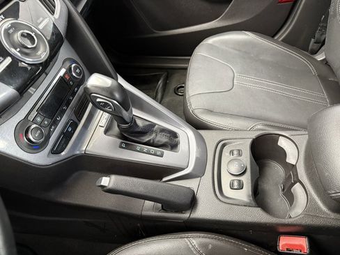 Used 2014 Ford Focus Titanium image 36