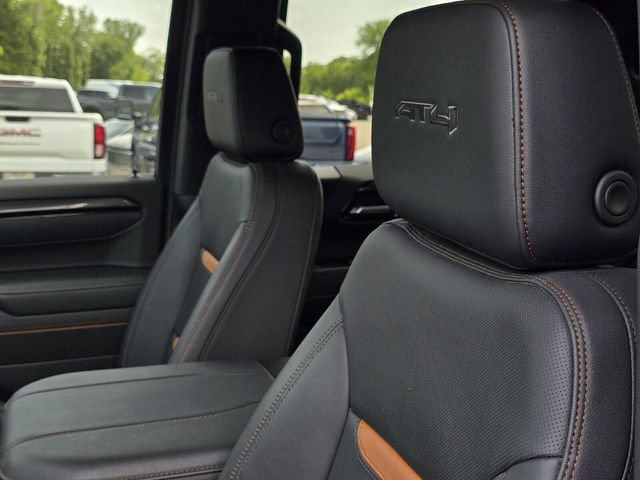 Used 2025 GMC Sierra 1500 AT4 w/ AT4 Premium Package AWD/4WD image 36
