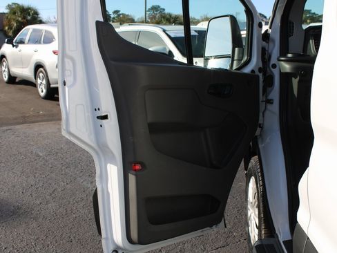 Used 2024 Ford Transit 250 Low Roof w/ Exterior Upgrade Package image 33