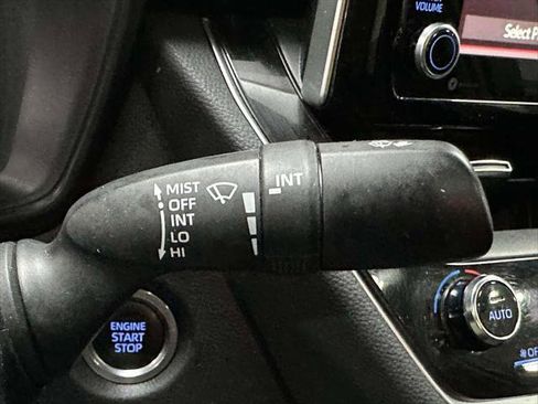 Used 2020 Toyota Corolla SE w/ SE Premium Package FWD image 30