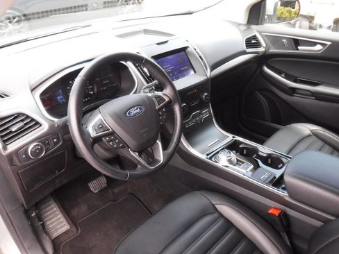 Used 2020 Ford Edge SEL w/ Cold Weather Package image 13