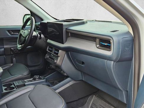 Used 2026 Ford Maverick Lobo AWD/4WD image 18