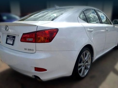Used 2008 Lexus IS 250 image 11