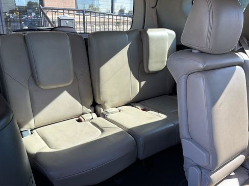 Used 2018 Nissan Armada Platinum RWD image 32