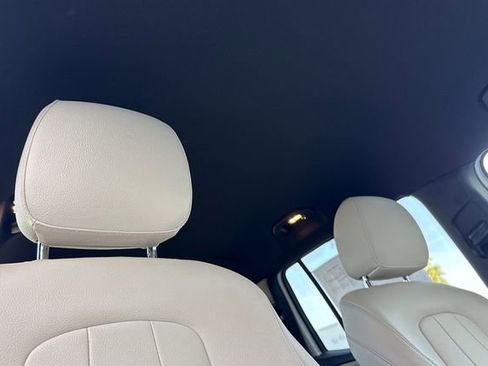 Used 2024 Mercedes-Benz GLB 250 image 19