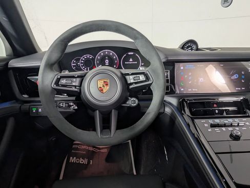 New 2026 Porsche Panamera 4 image 22