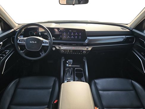 Used 2025 Kia Telluride S AWD/4WD image 9
