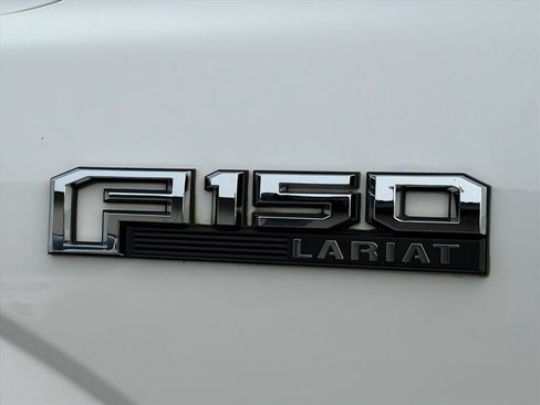 Used 2020 Ford F150 Lariat w/ Equipment Group 502A Luxury AWD/4WD image 11