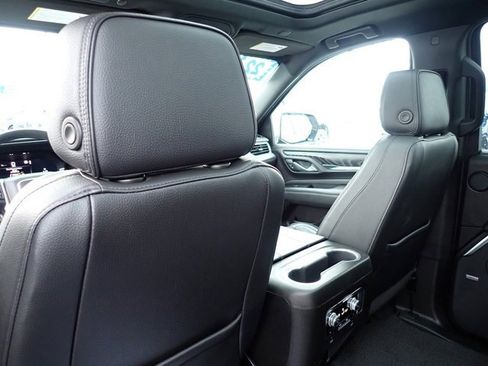 Used 2022 GMC Yukon Denali image 17